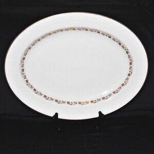 Exquisite Royal Doulton Fairfax 16" Oval Serving Platter
